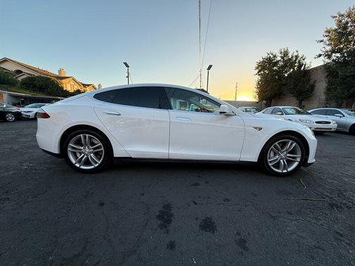 2013 Tesla Model S 