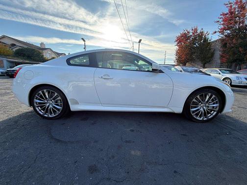 2013 INFINITI G37 Sport