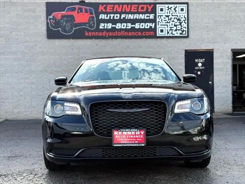 2021 Chrysler 300 Touring