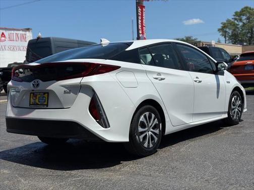 2021 Toyota Prius Prime LE