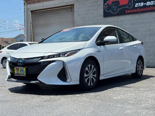 2021 Toyota Prius Prime LE