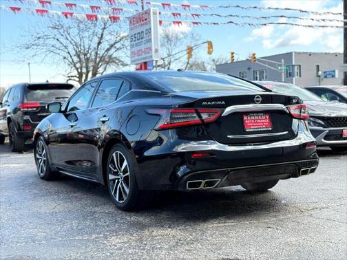 2023 Nissan Maxima SV Xtronic CVT