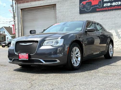 2017 Chrysler 300 Limited