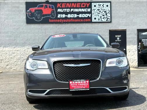 2017 Chrysler 300 Limited