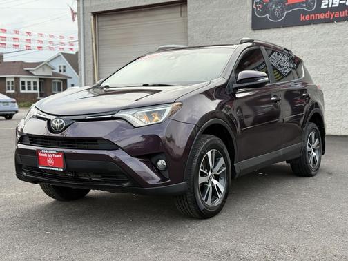 2017 Toyota RAV4 XLE