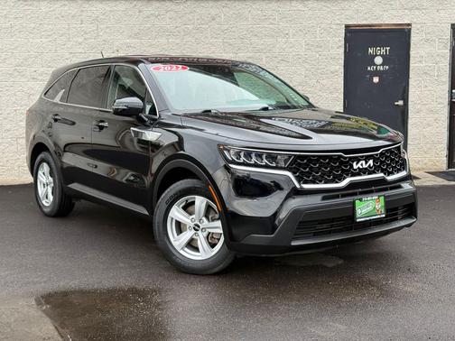 2022 Kia Sorento LX