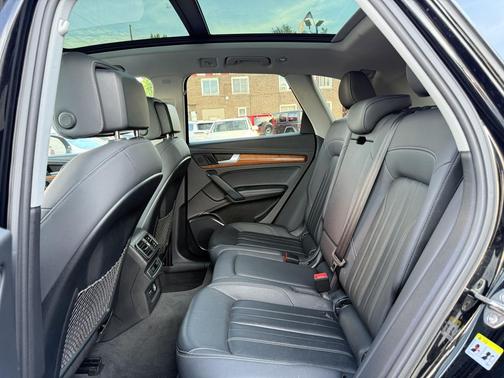 2021 Audi Q5 45 Premium Plus