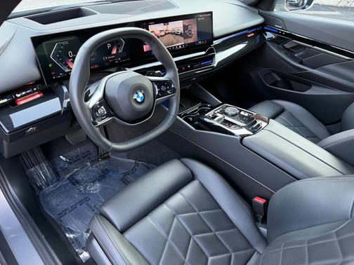 2024 BMW 530 i