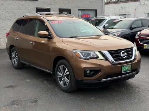 2017 Nissan Pathfinder SL