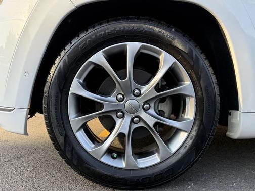 2019 Jeep Grand Cherokee Summit