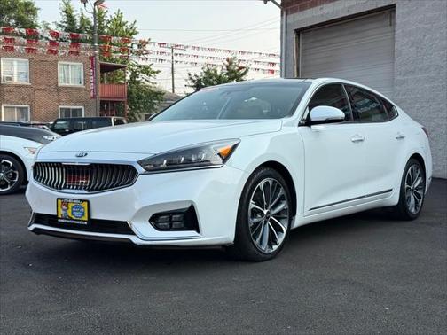 2018 Kia Cadenza Technology