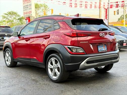 2022 Hyundai KONA SEL