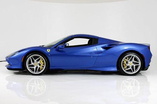 Blu Corsa 2023 Ferrari F8 Spider Base