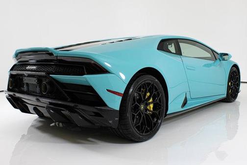 Blue 2021 Lamborghini Huracan EVO Base
