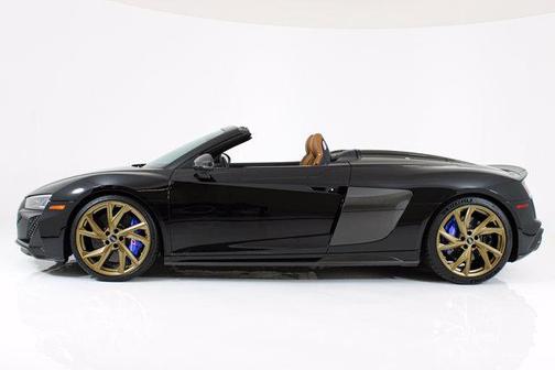 Mythos Black Metallic w/ Black Roof 2023 Audi R8 5.2 V10 performance