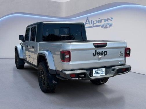 2024 Jeep Gladiator Willys