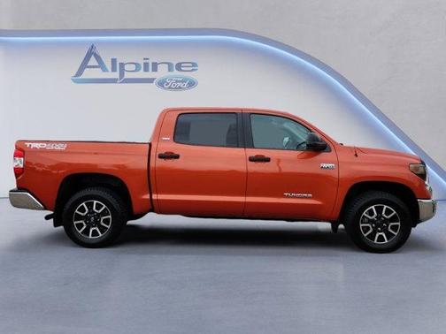 2017 Toyota Tundra SR5
