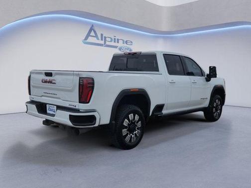 2024 GMC Sierra 2500 AT4