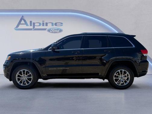 Diamond Black Crystal Pearlcoat 2018 Jeep Grand Cherokee Laredo E