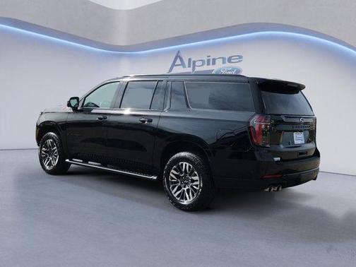 2025 Chevrolet Suburban 4WD Z71