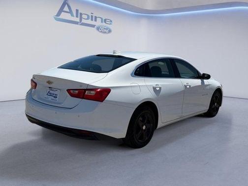 Summit White 2023 Chevrolet Malibu FWD 1LT