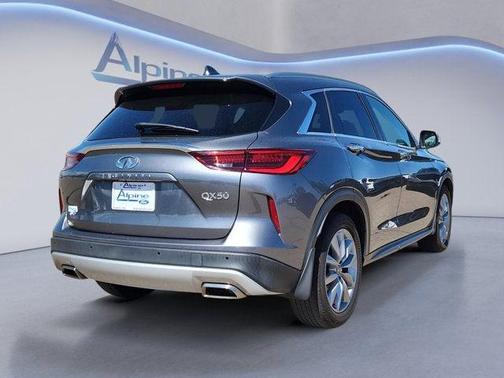 2022 INFINITI QX50 LUXE AWD