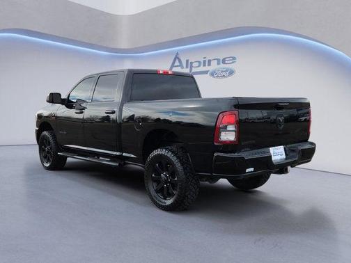 2021 RAM 2500 Big Horn Crew Cab 4x4 6'4' Box