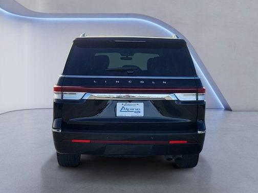 2022 Lincoln Navigator Standard