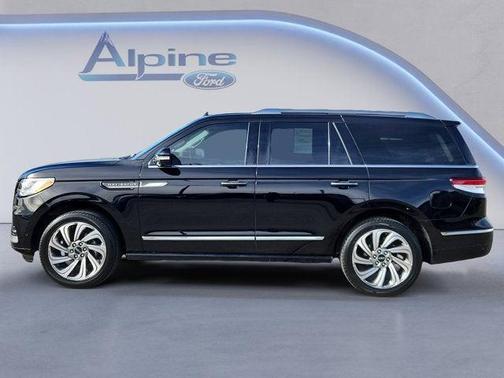 2022 Lincoln Navigator Standard