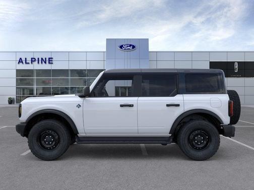 OXFORD WHITE 2026 Ford Bronco Outer Banks