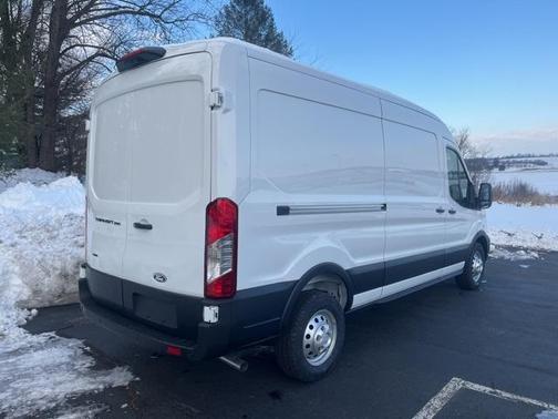 2026 Ford Transit-250 148 WB Medium Roof Cargo