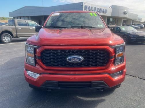 HOT PEPPER RED MET TINTD CC 2023 Ford F-150 XL