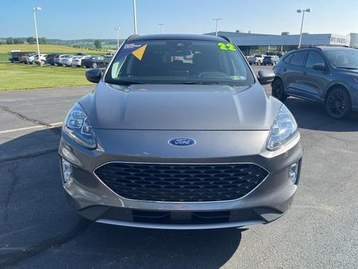 2022 Ford Escape Titanium
