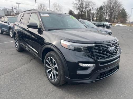 2023 Ford Explorer ST-Line