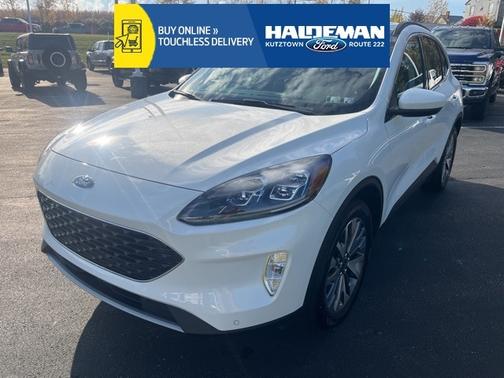 2022 Ford Escape TITANIUM