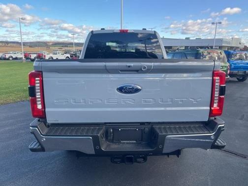 2026 Ford F-350 Lariat Super Duty