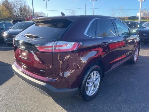 BURGUNDY VELVET MET TINT CC 2023 Ford Edge SEL