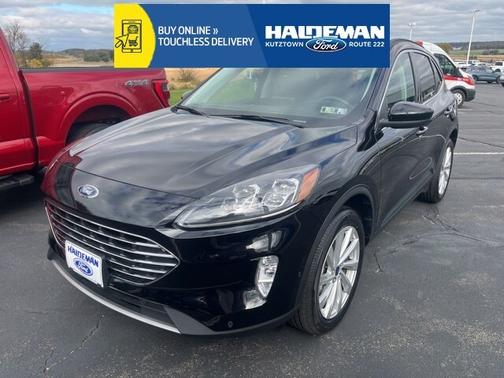 2022 Ford Escape TITANIUM