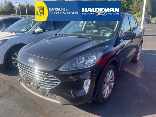 2022 Ford Escape TITANIUM