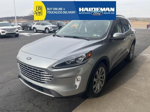 2022 Ford Escape Titanium