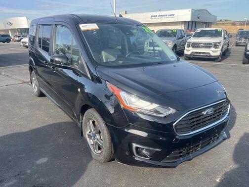 2022 Ford Transit Connect Titanium