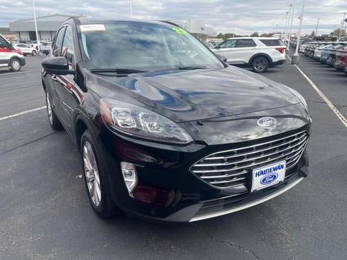 2022 Ford Escape Titanium