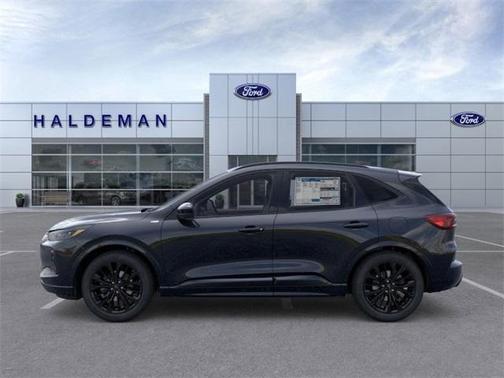 2026 Ford Escape ST-Line Elite