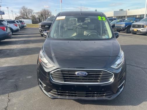 2022 Ford Transit Connect TITANIUM