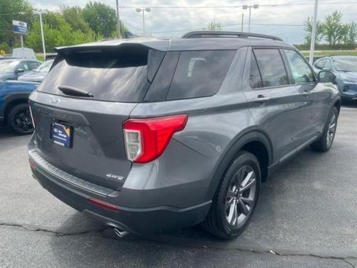 CARBONIZED GRAY METALLIC 2022 Ford Explorer XLT