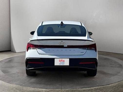 2025 Hyundai ELANTRA HEV SEL Sport