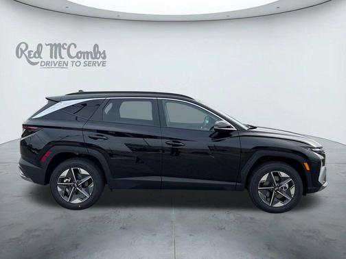 Phantom Black 2026 Hyundai TUCSON SEL Premium