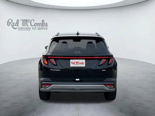 Phantom Black 2026 Hyundai TUCSON SEL Premium