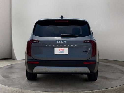 2022 Kia Telluride LX
