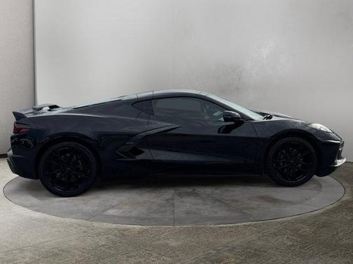 2026 Chevrolet Corvette Stingray w/1LT